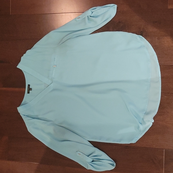 Long sky blue shirt - Picture 1 of 2